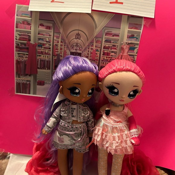 2- Na! Na! Na! Surprise Fashion Doll - Picture 6 of 7